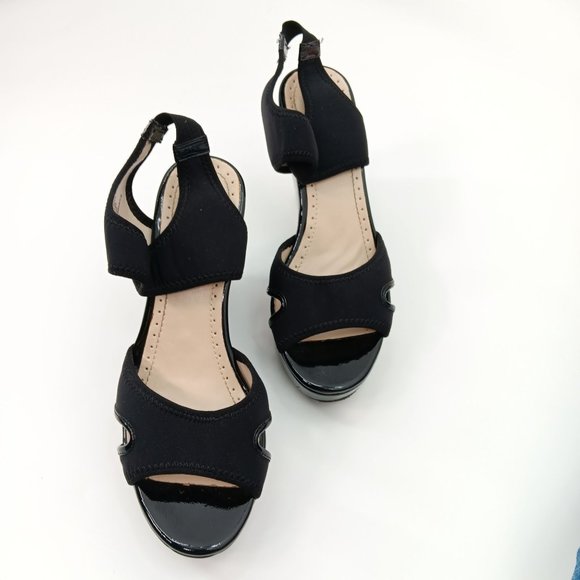 ADRIENNE VITTADINI BLACK PLATFORM SANDALS SIZE 7.5M - Picture 1 of 16